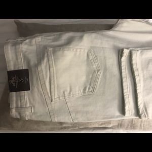 So Lifting and slimming Chico’s pants